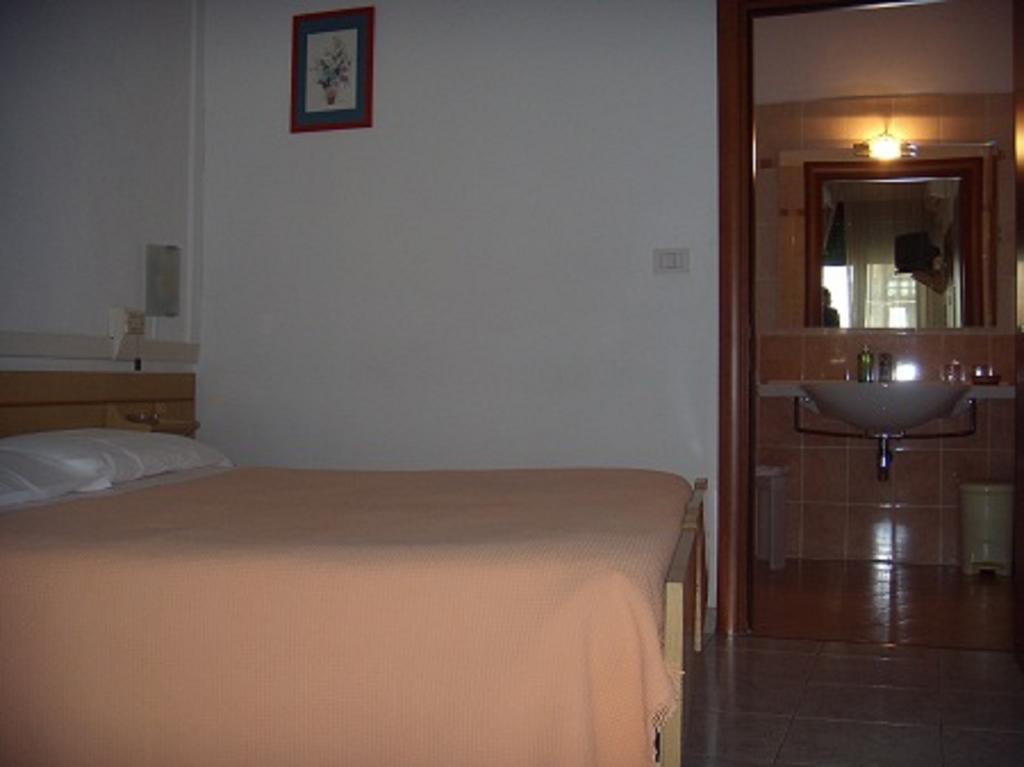 Hotel Sul Ponte Florence Kamer foto